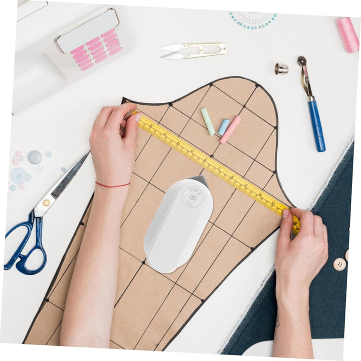 Toyvian Tragbares Mini Handheld Elektrisches Bügeleisen Kabellos für Heim und Reise Praktisches Garm