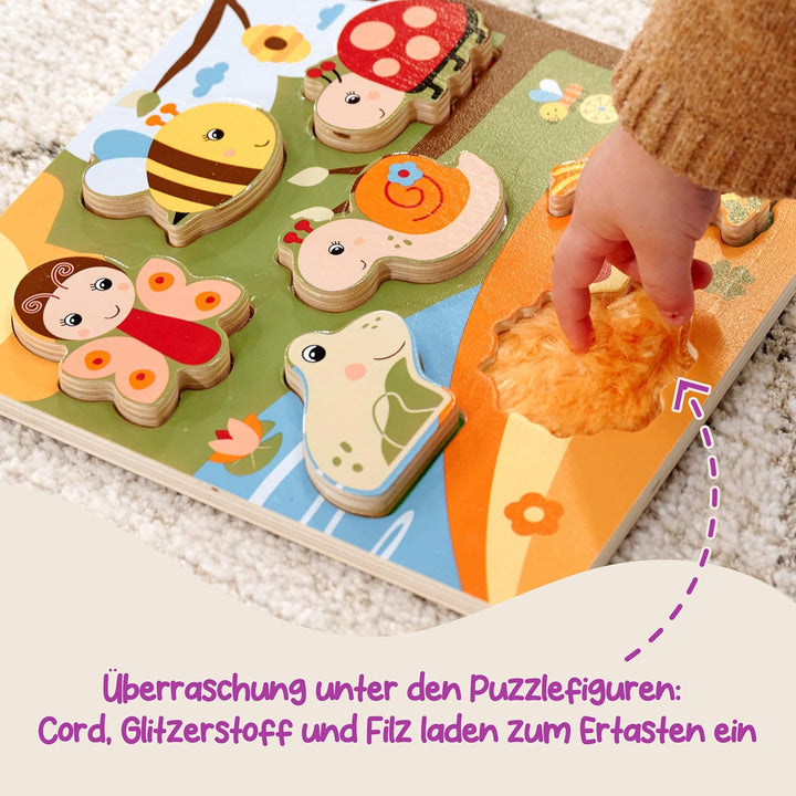 Eichhorn – Stoff Fühlpuzzle mit 7 Tieren und unterschiedlichen Textilelementen, fördert die Feinmoto