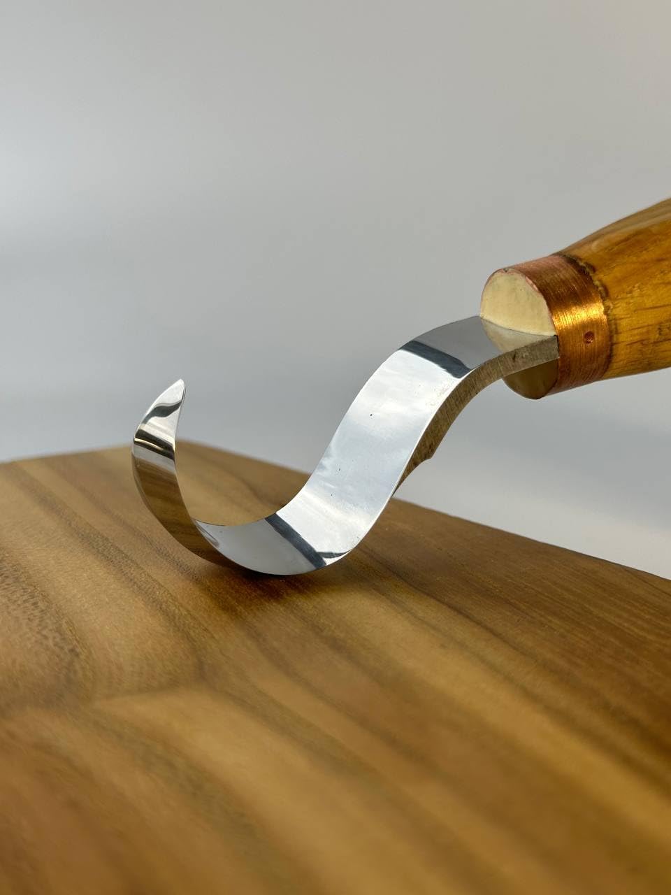 STRYI Profi Löffelhakenmesser 25 mm für die rechte Hand – extrem scharfes, handgeschmiedetes Schnitz