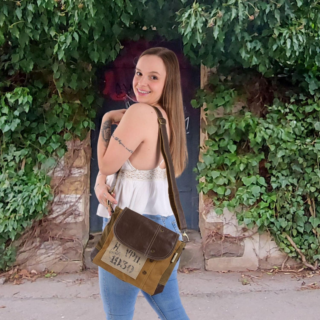 Sunsa Vintage Umhängetasche. Kleine Tasche aus Canvas & Leder. Nachhaltige Messenger Bag. Geschenk I