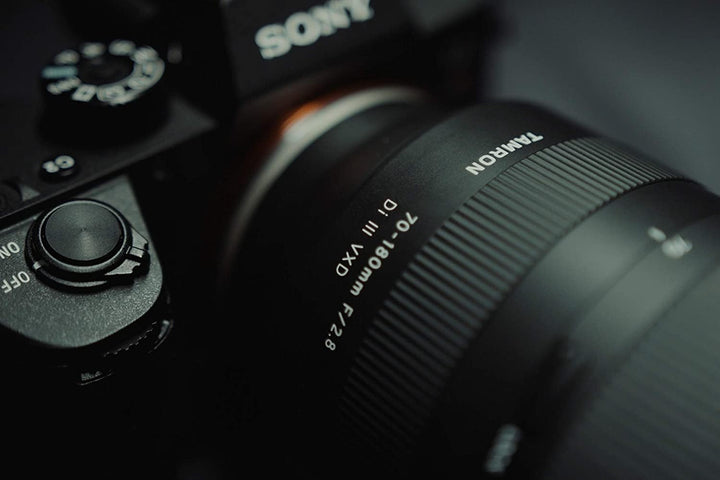 Tamron 70-180 mm F/2.8 Di III VXD -für Sony E-Mount Single, Single