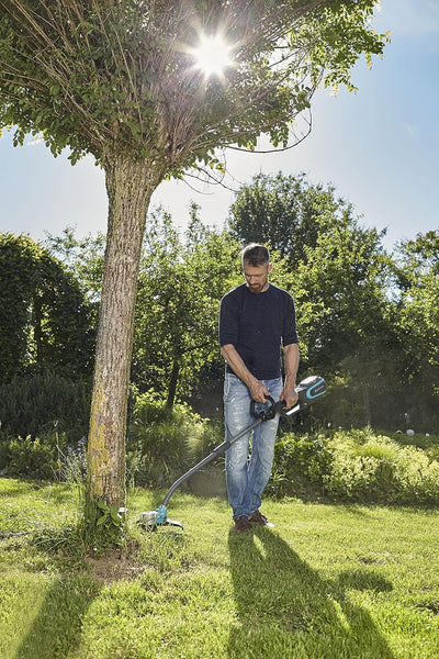 Gardena Set PowerCut Li-40/30 Akku-Trimmer: Rasentrimmer mit 300 mm Schnittkreis, langlebiger Schnei