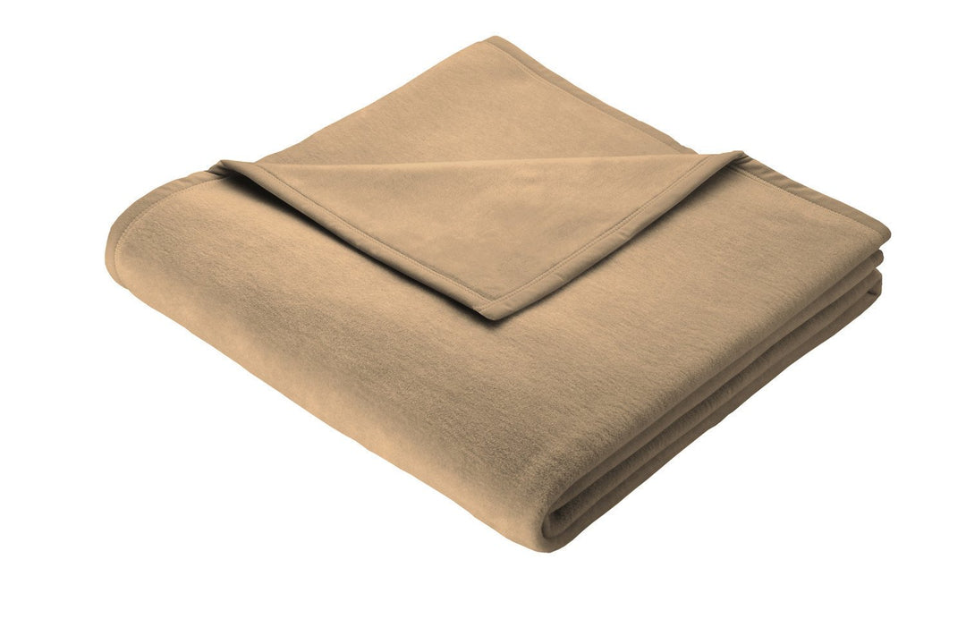 Biederlack Wohn- und Kuscheldecke, 60 % Baumwolle, Veloursband-Einfassung, 220 x 240 cm, Kamel, Orio