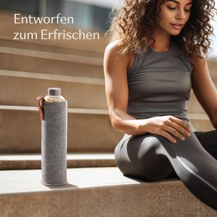 Cosumy Trinkflasche aus Glas mit Filzbeutel 750ml - Spülmaschinenfest - Auslaufsicher - BPA-Frei - f