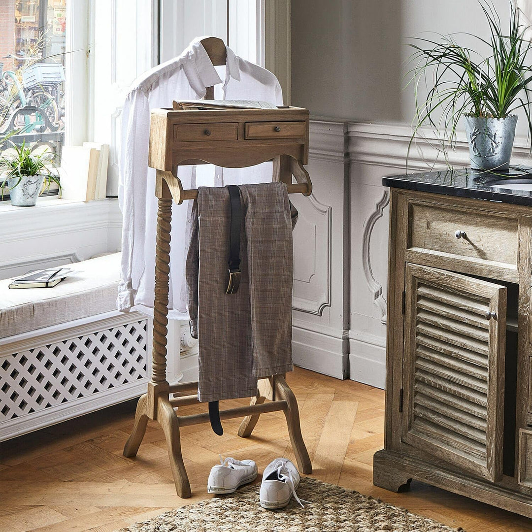 Loberon Herrendiener Doncaster, Traditionelles Design, Gedrechselte Beine, Aufbewahrung, Ordnungshel