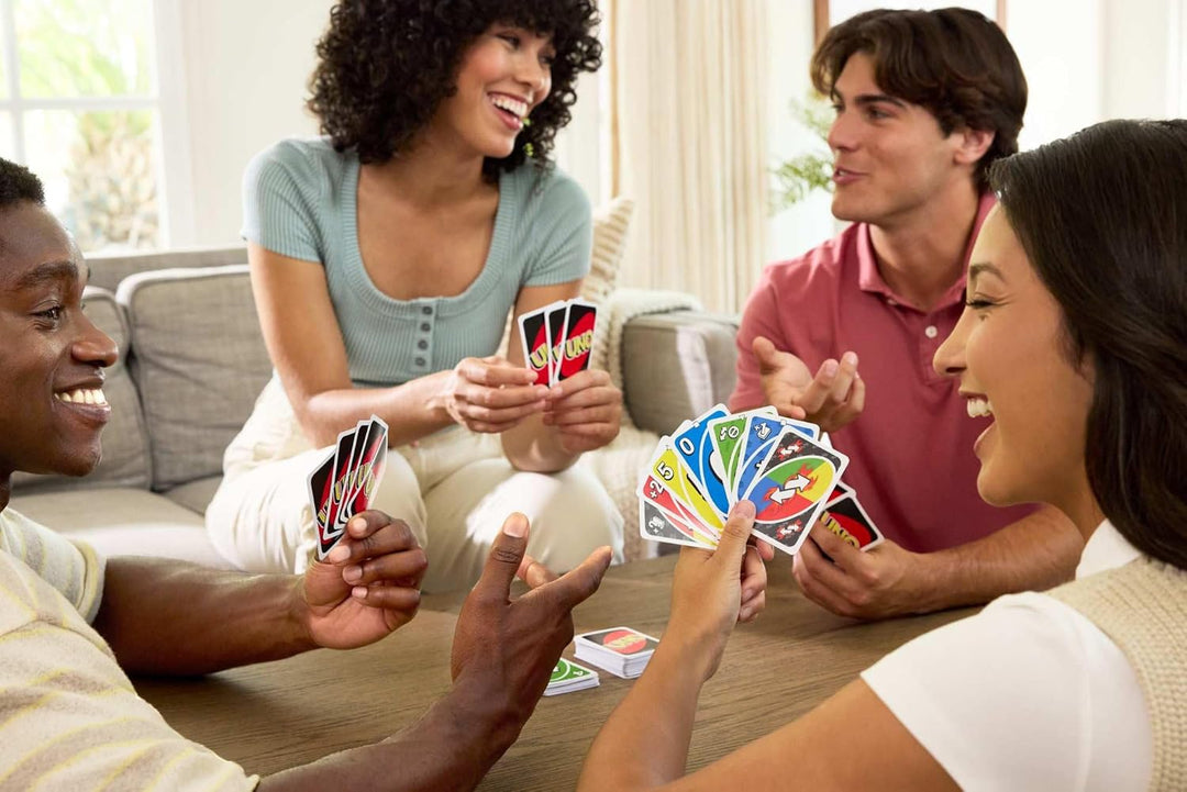 Mattel Games UNO Kartenspiel mit Zwei Erweiterungssets und Sammelmetalldose für Kinder, Erwachsene u