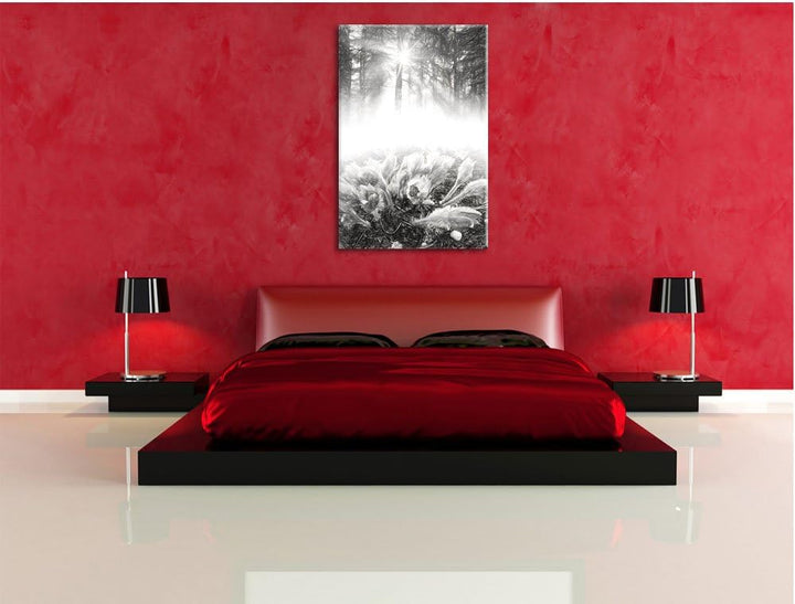 Pixxprint blühende lila Blumen im Wald Kunst Kohle Effekt, Format: 100x70 auf Leinwand, XXL riesige