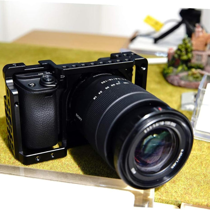 NICEYRIG Aluminium Kamera Käfig für Sony A6100 A6400 A6300 A6000 NEX7 mit 1/4” Gewinde und Cold Shoe