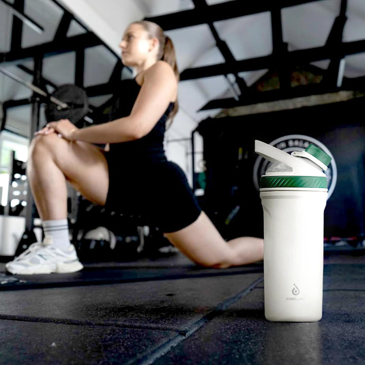 Ideus Shaker Protein Trinkflasche 700ml (24oz)，Doppelwandig Edelstahl Sportflasche mit Skalierlinien
