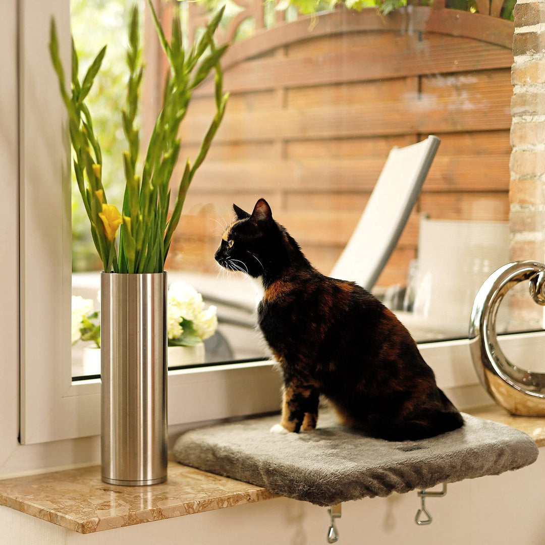 lionto Fensterliege für Katzen gepolstert aus Plüsch, 35x50 cm, Katzenbett für Fensterbänke, Montage