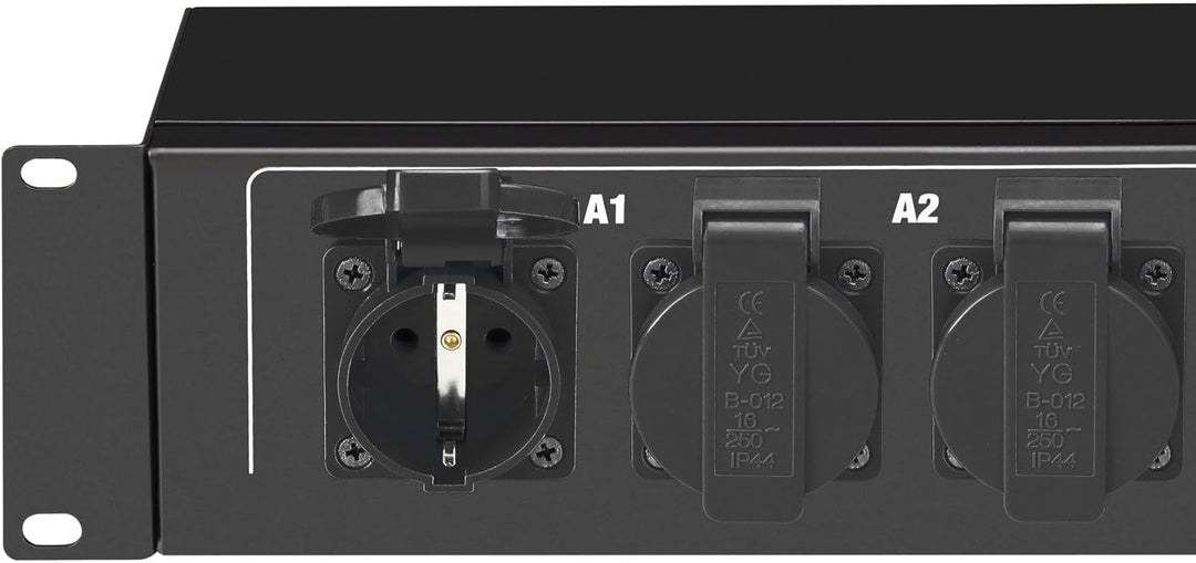 Adam Hall Cables 87472 19" Stromverteiler 2HE 9-Fach mit zwei Schaltern