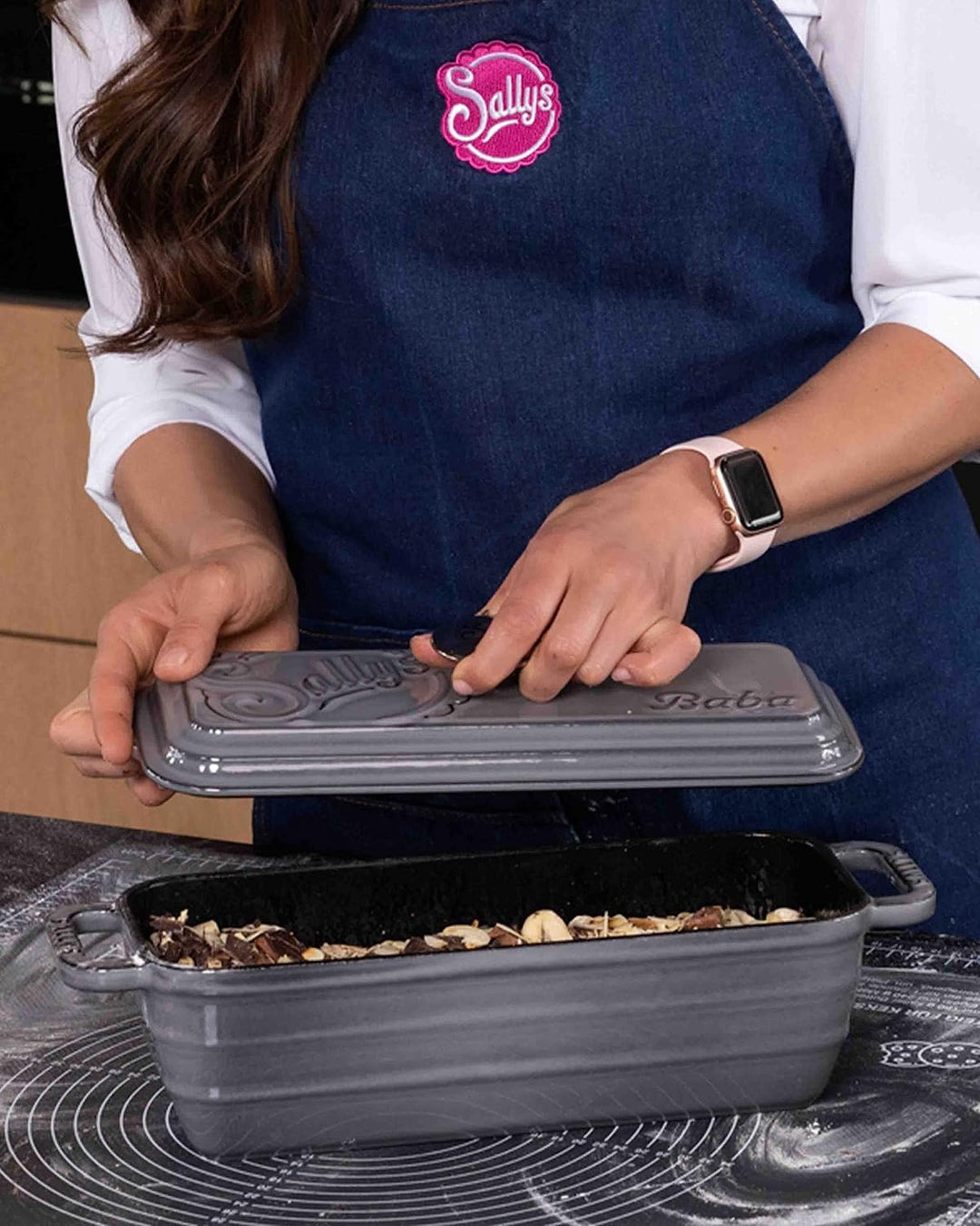 Sallys Gusseisen Brot- Backform Baba (Smokey Grey Majolika), Smokey Grey Majolika