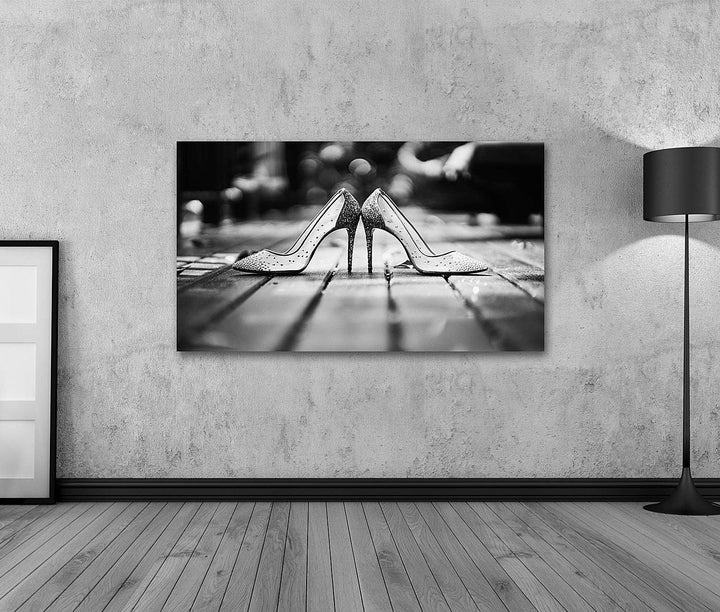 islandburner Bild auf Leinwand Niedriger Winkel High Heels Glitter Frauen Schuhe Holzboden Schwarz W
