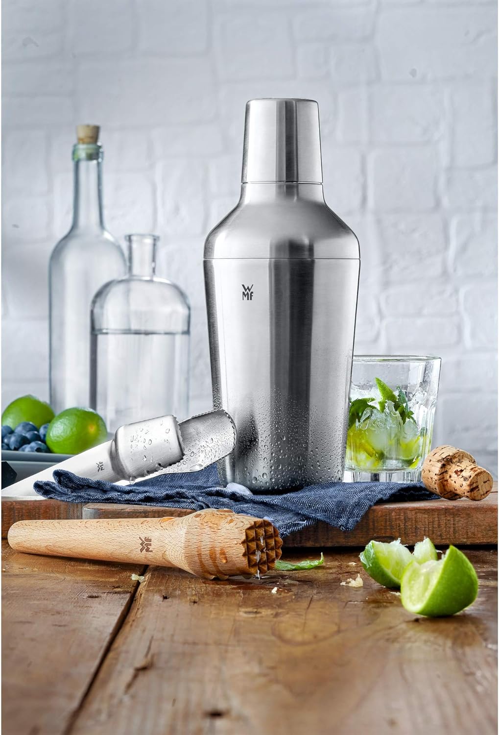 WMF Matroschka Cocktail Set 5-teilig Bar-Set mit Shaker 700ml, Barmass, Cocktail Sieb, Eiszange und