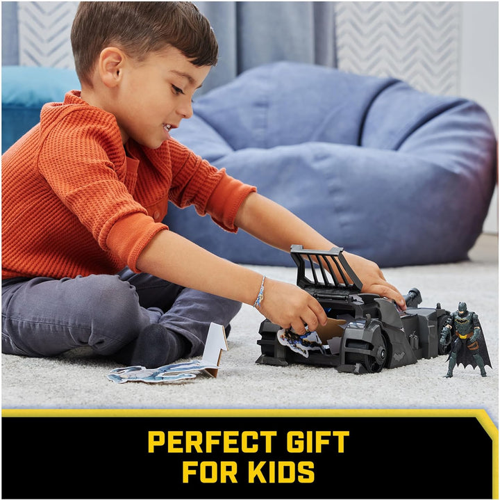 DC Comics Batman Offroad Batmobile mit Fanghaken-Katapult und Gitter-Zelle im Heck, inkl. 10-cm Batm
