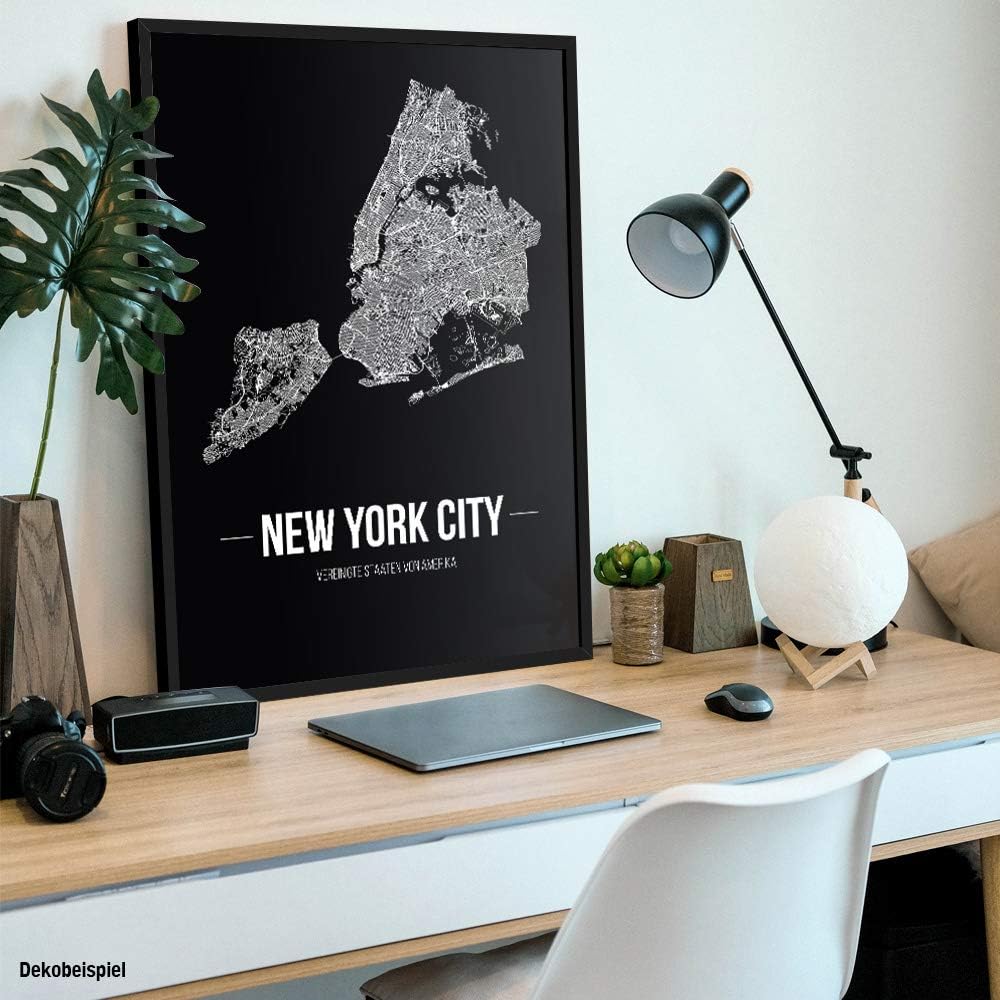 JUNIWORDS Stadtposter, Barcelona, Wähle eine Grösse, 21 x 30 cm, Poster mit Rahmen, Schrift A, Schwa