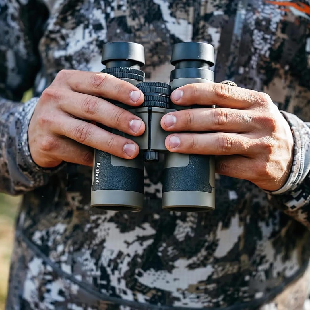 Bushnell R5 12x50 Fernglas mit Vault Lite Bino Brustgeschirr, Phase 3 Beschichtungen, Dielektrische