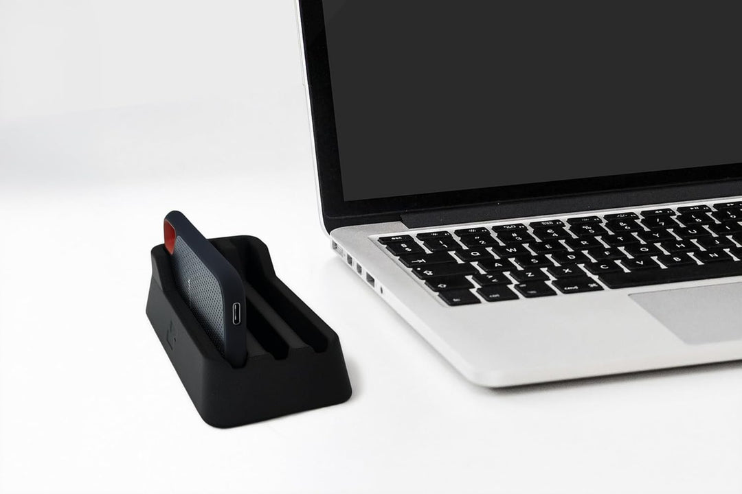 SSD Organizer Ständer für SanDisk, Schwarz, Kunststoff, Kompakter Schreibtisch-Halter für Extreme Po