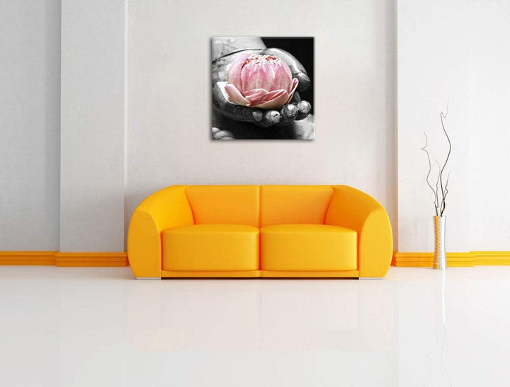Pixxprint Lotus in Einer Hand eines Buddhas als Leinwandbild/Grösse: 70x70 cm/Wandbild/Kunstdruck/fe