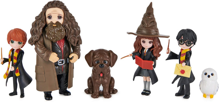 Harry Potter - Geschenkset mit mehreren Sammelfiguren und Zubehör, Spielzeug für Kinder ab 5 Jahren,