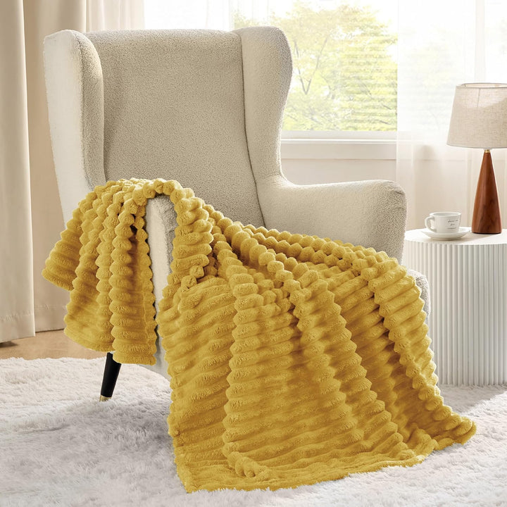 BEDSURE Kuscheldecke für Zimmer Deko - Wolldecke & Fleecedecke, Sofadecke, Weiche Warme Grobe Kordde