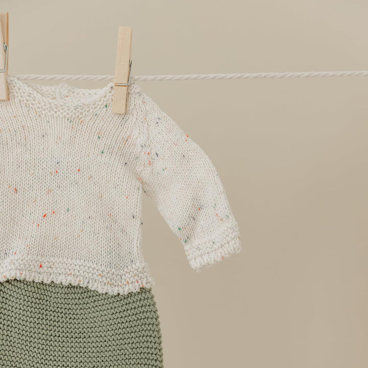 Miniland Set aus recycelten Strickwaren für 32 cm grosse Puppe Miniland Dolls – Pullover und Hose