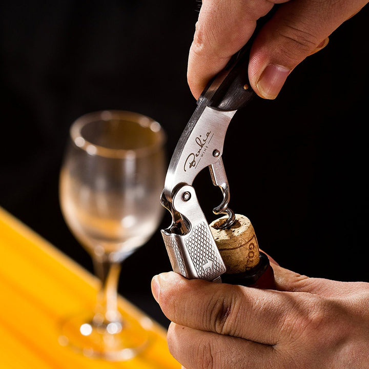 Benkia Kellnermesser mit Griff in schwarz inkl. Wein-Ratgeber Ebook - Profi Korkenzieher aus Edelsta