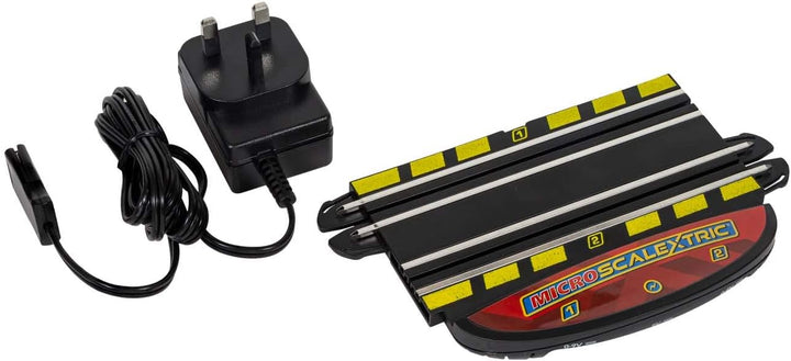 Scalextric Netzbetriebenes Schienenstück – Micro Zubehör, Silber, Netzbetriebenes Schienenstück
