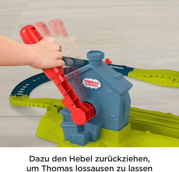 Thomas &amp; Friends Price HMB93 - Thomas &amp; Friends Looping-Betriebshof, batteriebetriebenes Lok- und Sc