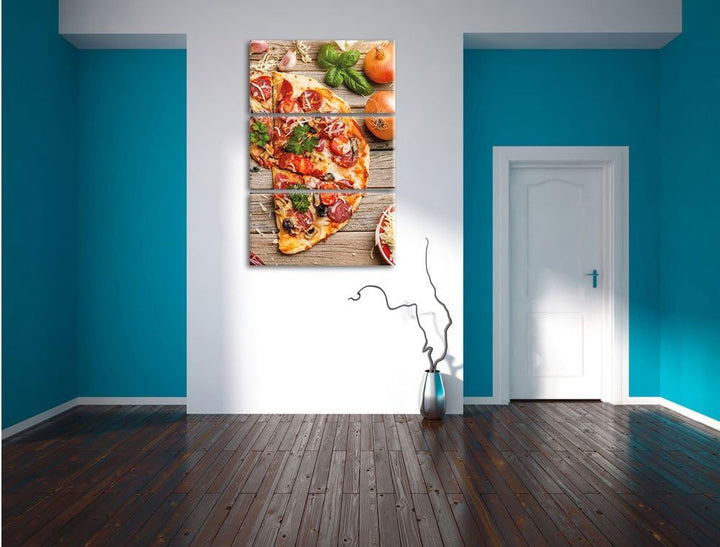 Pixxprint Pizza Italia auf Holztisch als Leinwandbild/Grösse: 3 Teilig (120x80) cm/Wandbild/Kunstdru