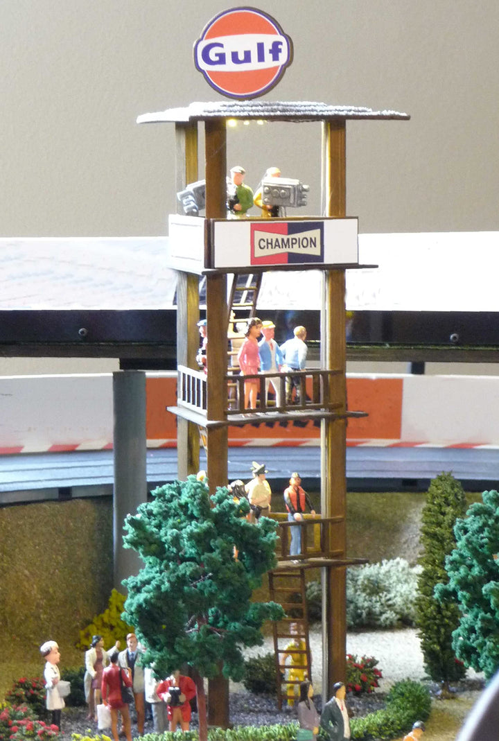 Slotcar RENNBAHN PRESSETURM passend für Carrera Digital Figuren