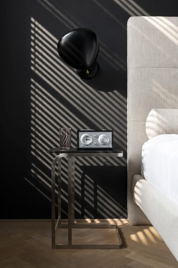 Tivoli Audio Model Three Bluetooth UKW-/MW-Radiowecker (Schwarz / Silber), Schwarz / Silber