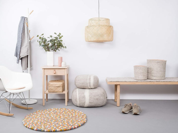 myfelt Liese Filzkugelteppich — Ø 70 cm, ideal für Schlaf-, Wohn-, Kinderzimmer, Flur & Bad, Gelb/Bl