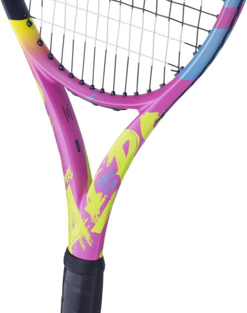 Babolat Pure Aero Rafa Origin Tennisschläger (11,4 cm Griff) – bespannt mit 16 g weissem Syn Gut bei