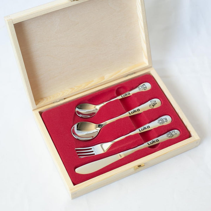 Geschenkegarten Personalisiertes Kinderbesteck-Set - Dinosaurier