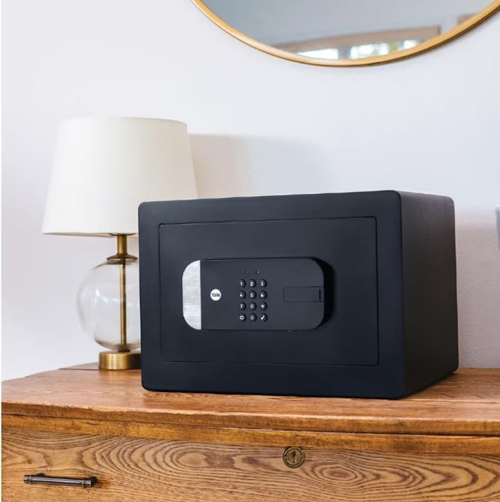Yale Smart Safe - YSS/250/EB1 - Hohe Sicherheit - Gesicherte Tür - Heimtresor - Fernzugriff - Teilen