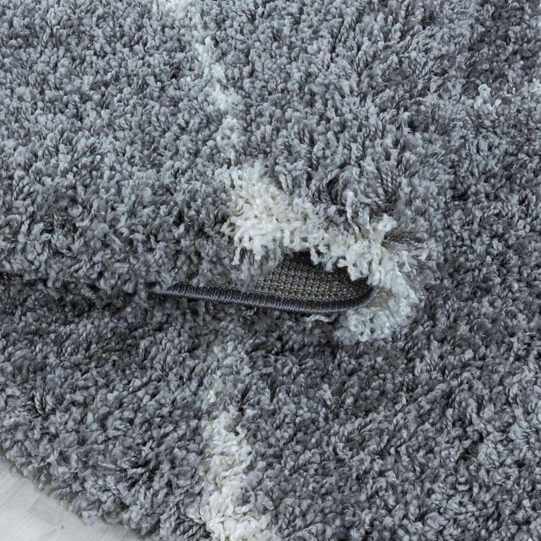Hochflor Rund Teppich Wohnzimmer im Skandinavischen Stil Skandinavisches Design Flauschiger Langflor