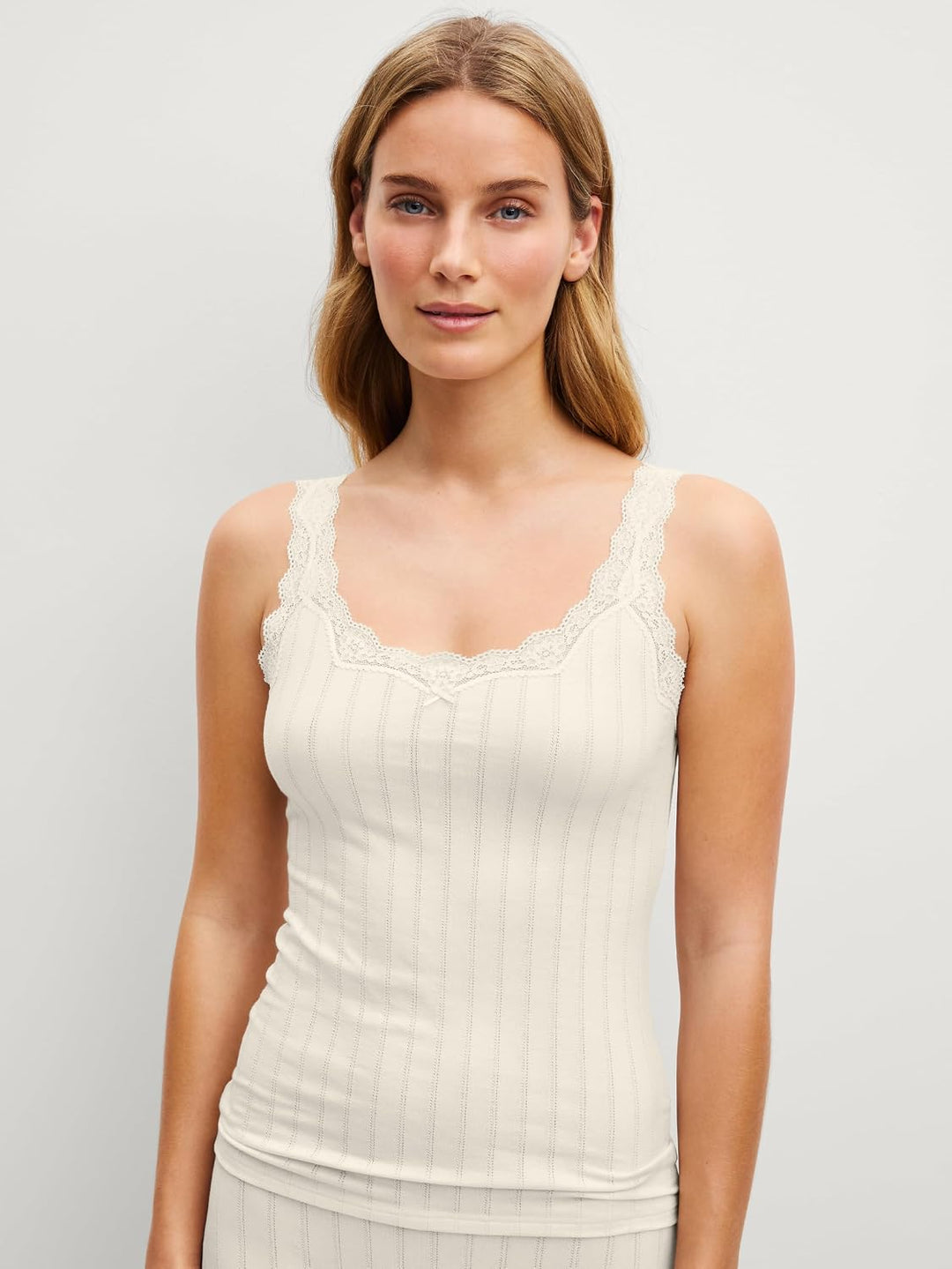 CALIDA Etude Toujours Tank Top Damen, mit Swiss+Cotton-Gütesiegel, edle Nadelstreifen-Optik, mit Spi