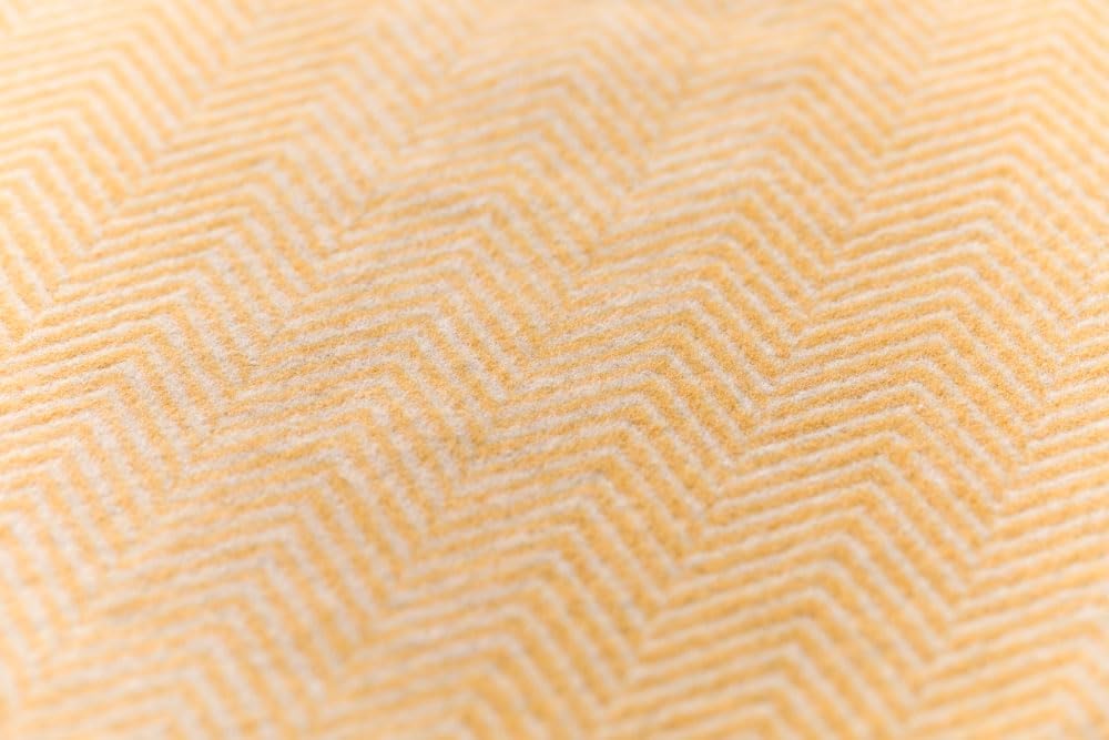 David Fussenegger Wohndecke Silvretta 'Fischgrät' 140 x 200 cm Gold