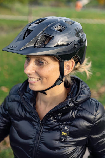 ABUS MTB-Helm MoTrip - robuster Fahrradhelm mit höhenverstellbarem Schirm für Mountainbiker - indivi