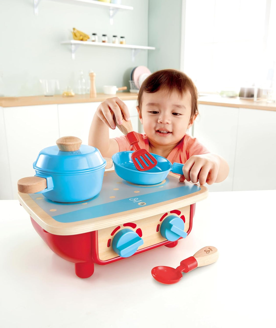 Hape E3170 Küchenset Herd Zubehör für Kinderküchen, ab 18 Monaten, 31 x 12.2 x 24.1