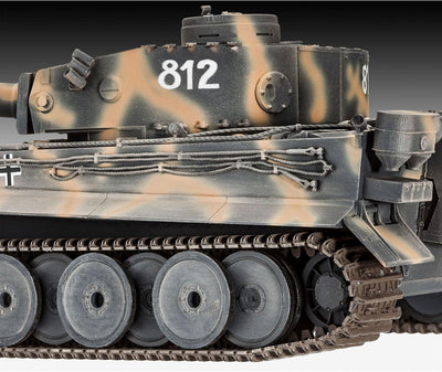 Revell Panzermodellbausatz Tiger I im Massstab 1:35, 24,1cm 05790, unlackiert