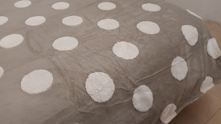 Plaid oder Decke aus sehr weicher Mikrofaser, schottisches Design, Rückseite Lammfell, in allen Grös