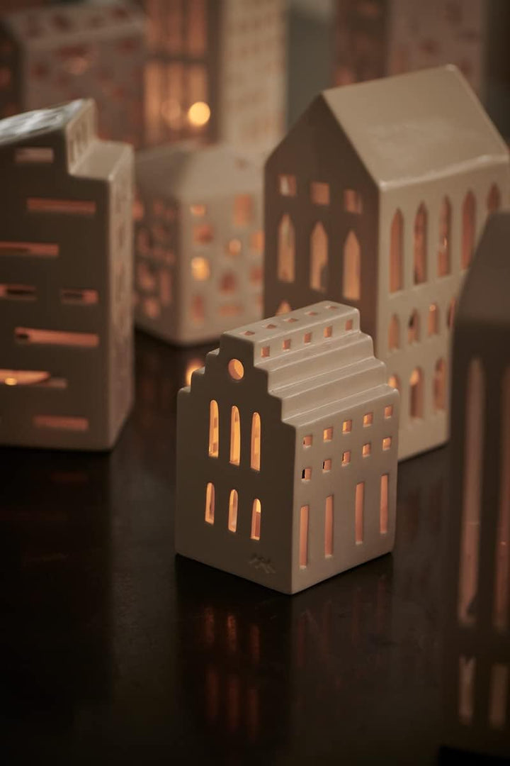 Kähler Lichthaus Manor Urbania Sammlerobjekt dänisches Design, Weiss 17 x 8 cm Weiss, 17 x 8 cm Weis
