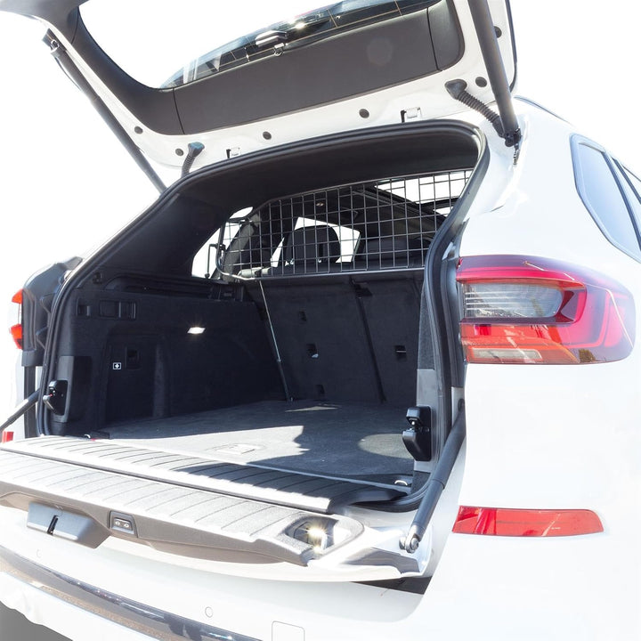 Travall Hundegitter für BMW X5 (2018-) Fahrzeugspezifisches Hundegitter, Kofferraumschutz für Hundet
