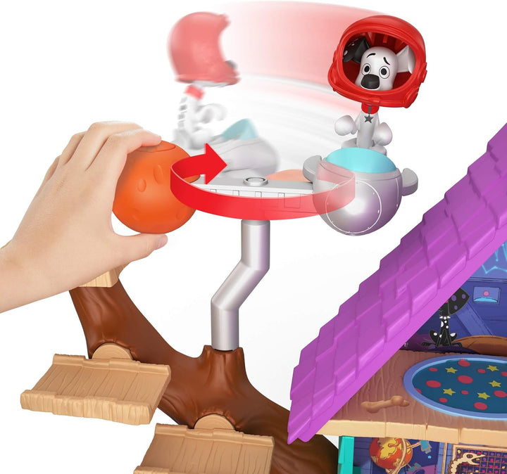 Mattel GDL88 - Disney Das Haus der 101 Dalmatiner Dylans Baumhaus Spielset mit Dylan und Dolly, Spie