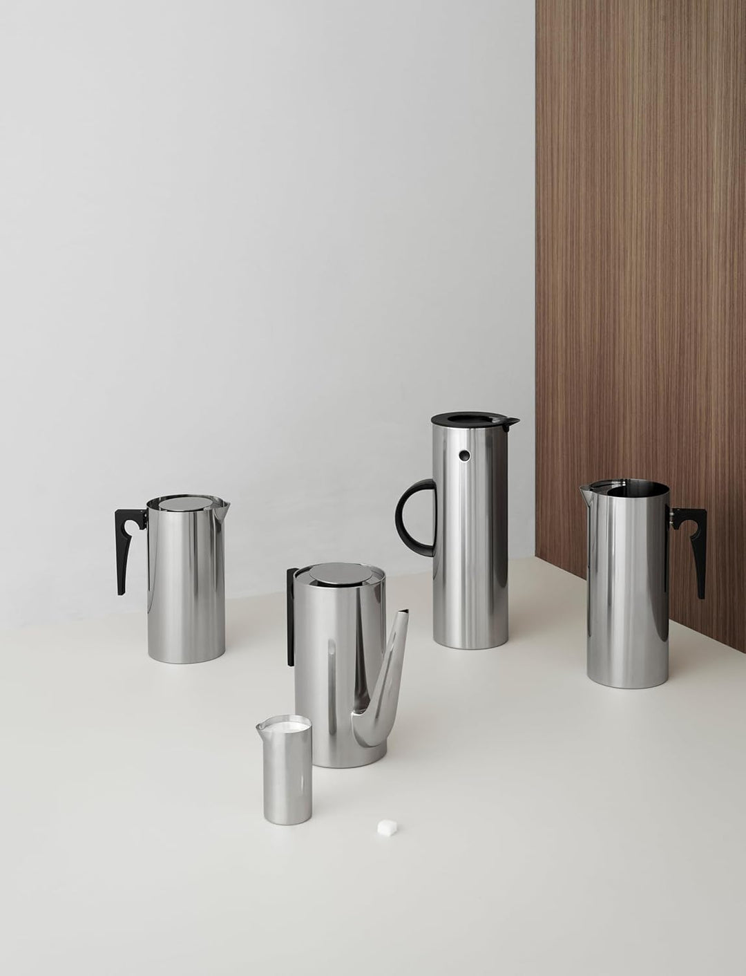 Stelton EM77 Isolierkanne, Kaffeekanne aus Kunststoff, Steel, 1 liter