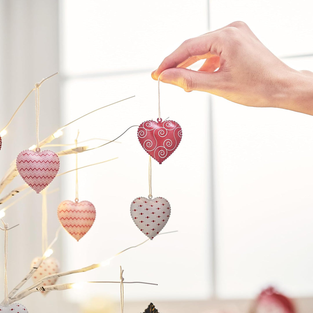 Valery Madelyn 24 Stück Metallherzen Anhänger, 5cm Herz Baumschmuck Deko für Valentinstag Hochzeit F
