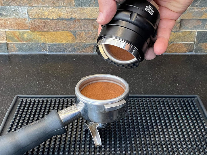 scarlet espresso | Doppel Distributor und Tamper »Doppio« 2 in 1 Levelling Tool Nivellierwerkzeug fü