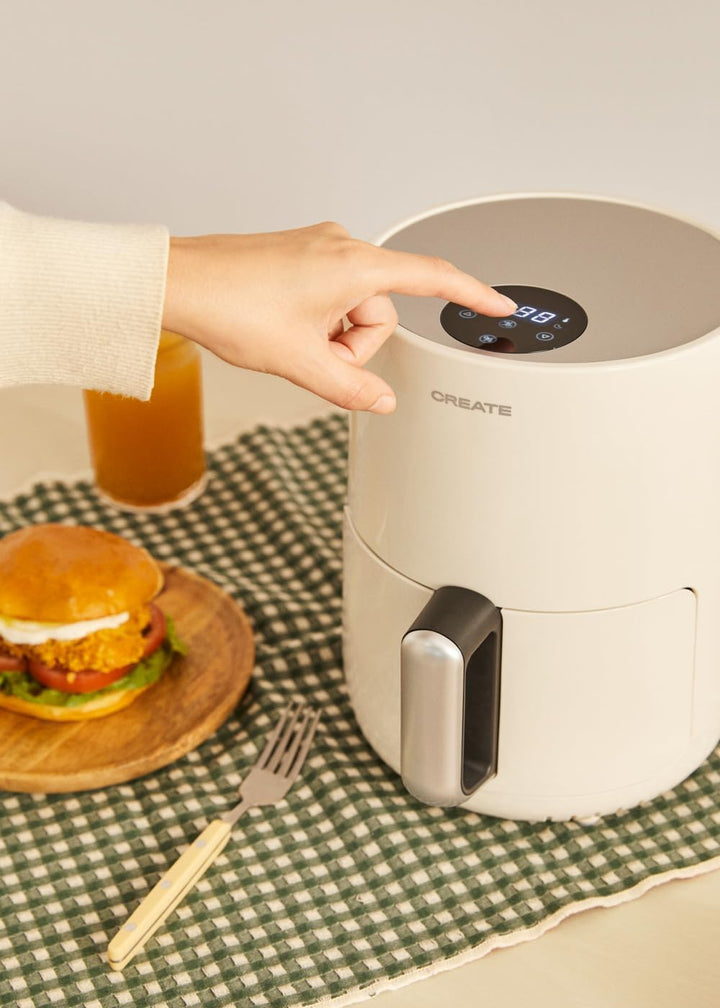 CREATE/FRYER AIR/Heissluftfritteuse 1.5L Cremeweiss/Antihaft-Korb, automatische Abschaltung, BPA-fre